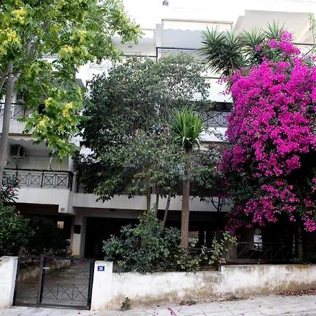 Chic & Calm Apartment 3 Minutes Walk To Rafina Beach Exterior photo