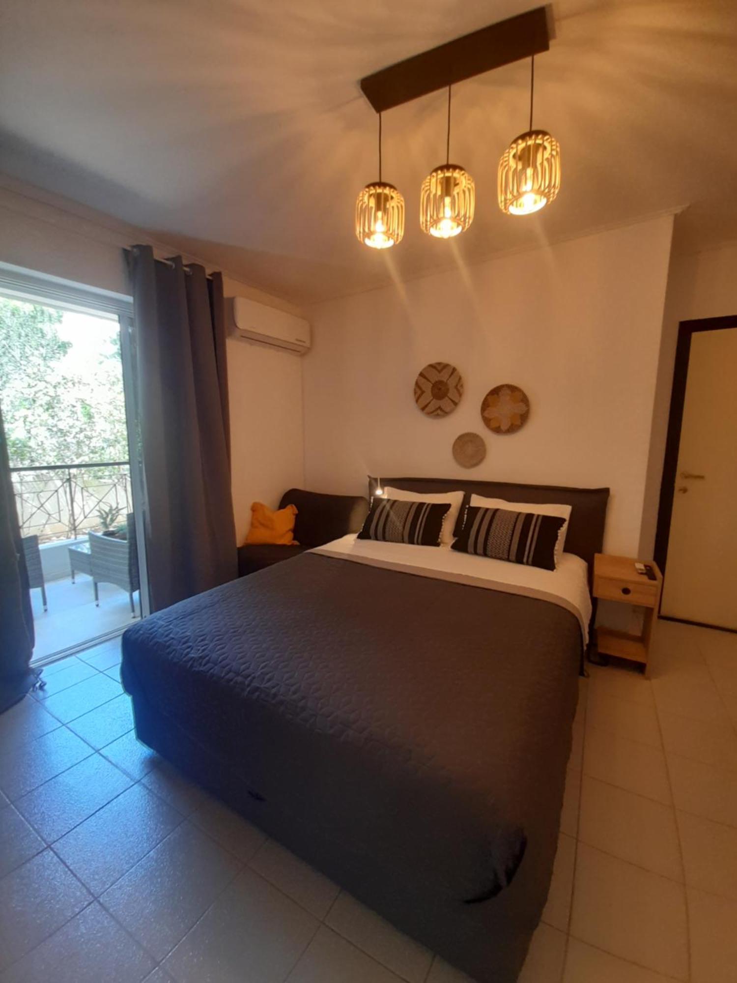 Chic & Calm 3 Minutes Walk To